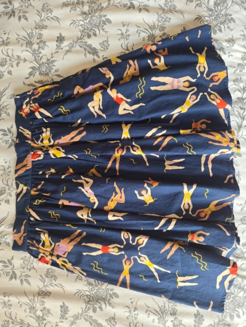 ModCloth Synchronized Swimmers Pleated Cotton Skirt Navy Medium - Picture 11 of 16